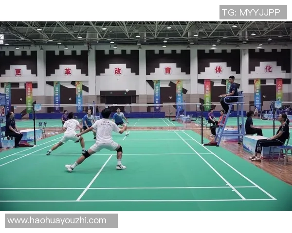 羽毛球运动员系统化训练计划与竞技状态实时监控研究